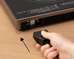 2_3-153 イメージ:マグネット式プラグ